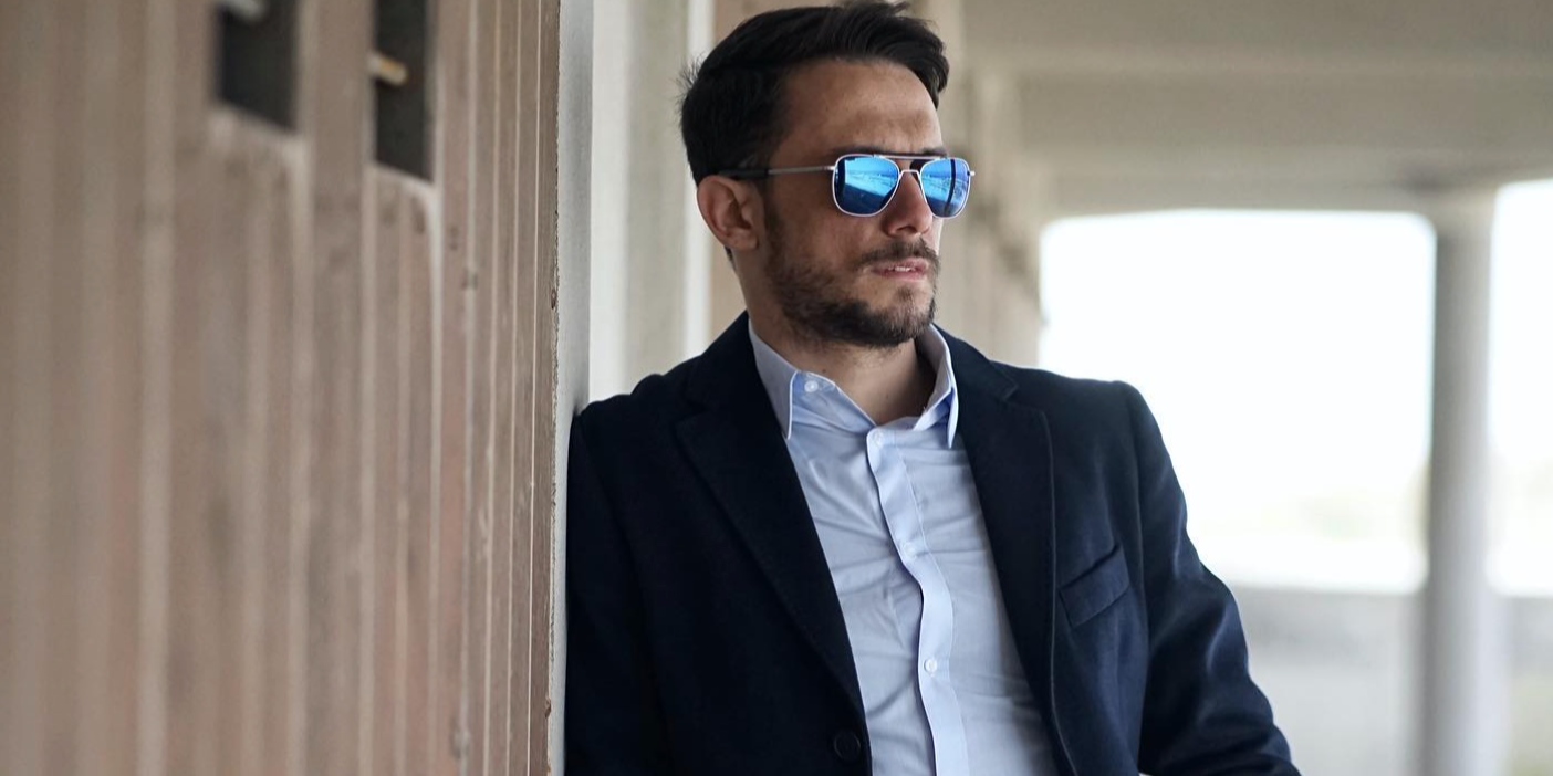 Blue shop aviator sunglasses